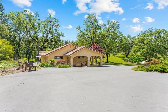 19461 Fiddletown Rd, Fiddletown, CA 95629