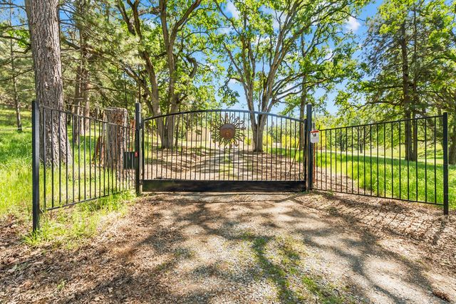 19461 Fiddletown Rd, Fiddletown, CA 95629