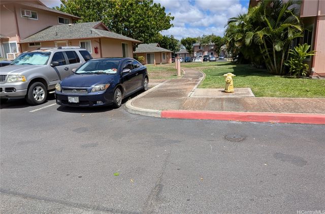 91-1165 Kamaaha Loop 14H, Kapolei, HI 96707