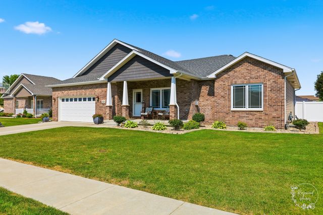 2020 Summerfield Lane, Bourbonnais, IL 60914