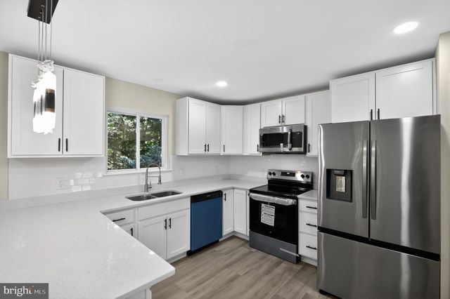 9 WEST BRIAR DRIVE, Stafford, VA 22556