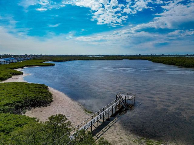 1389 PERICO POINTE CIR CIRCLE 140, Bradenton, FL 34209