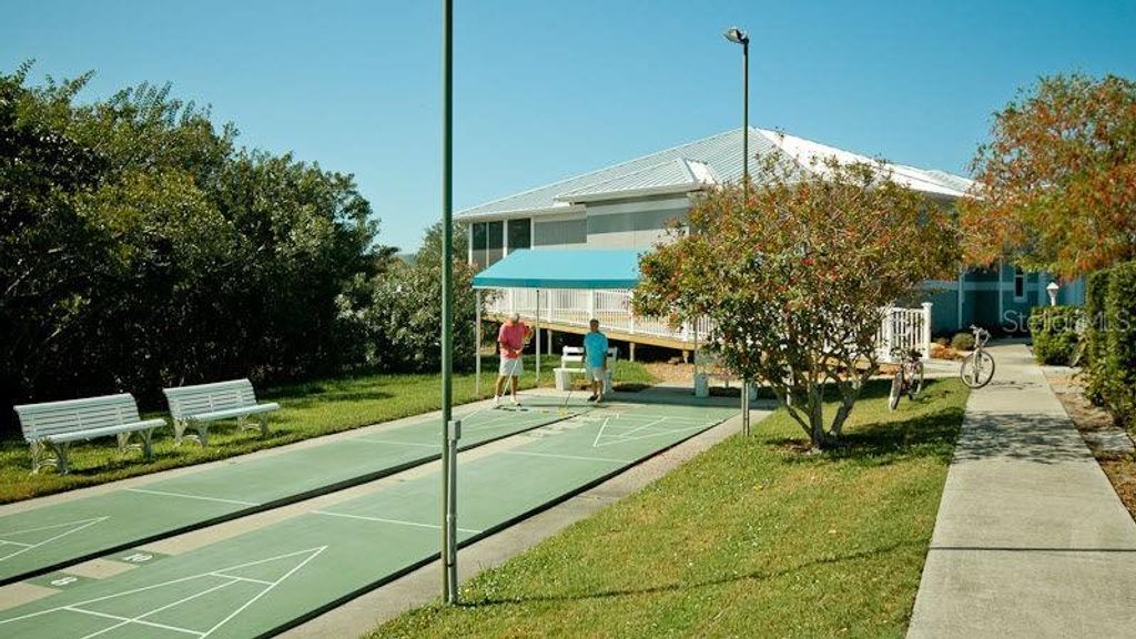 Image 55 of property listing at 1389 PERICO POINTE CIR CIRCLE 140, Bradenton, FL 34209