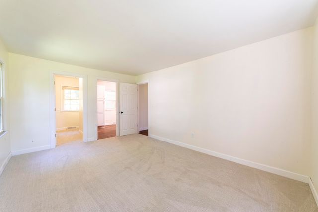 820 N 350 E, Valparaiso, IN 46383