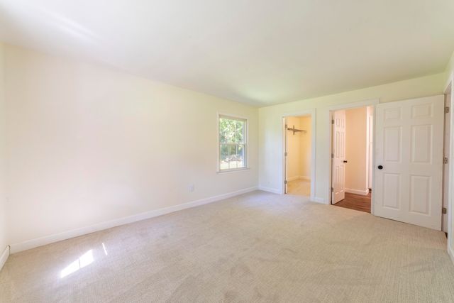 820 N 350 E, Valparaiso, IN 46383