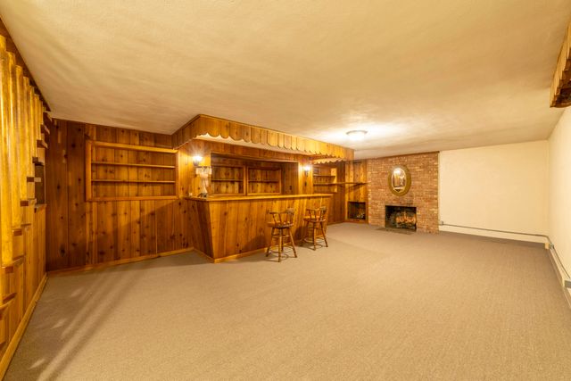 820 N 350 E, Valparaiso, IN 46383