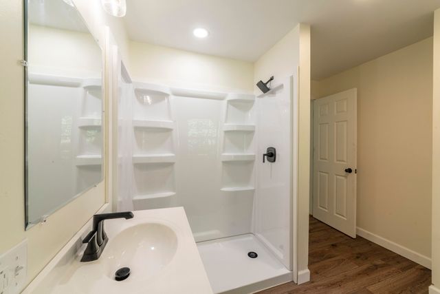 820 N 350 E, Valparaiso, IN 46383