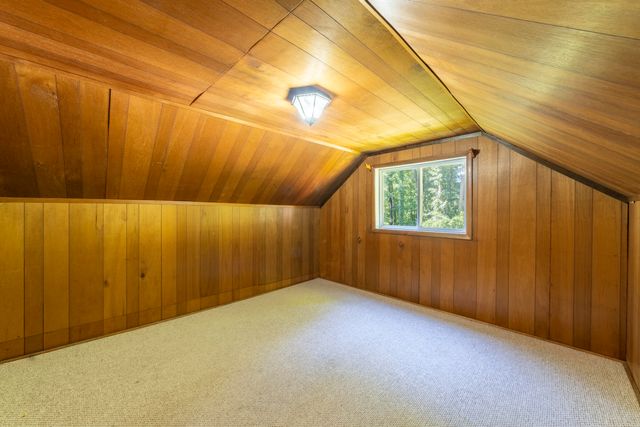 820 N 350 E, Valparaiso, IN 46383