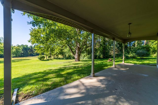 820 N 350 E, Valparaiso, IN 46383