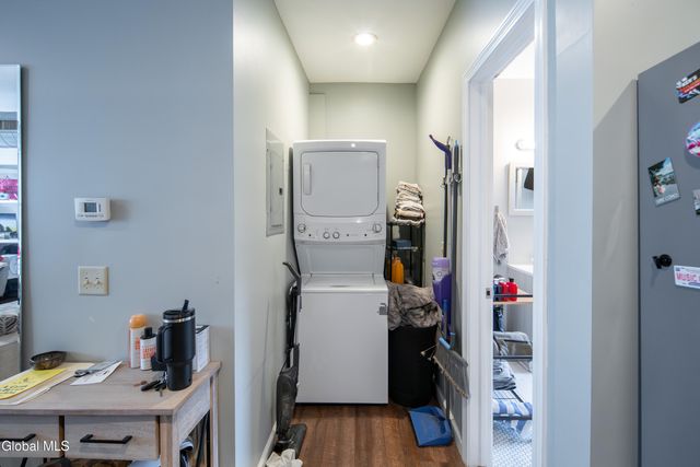 2439 5th Avenue, Troy, NY 12180