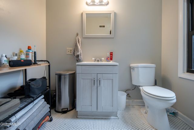 2439 5th Avenue, Troy, NY 12180