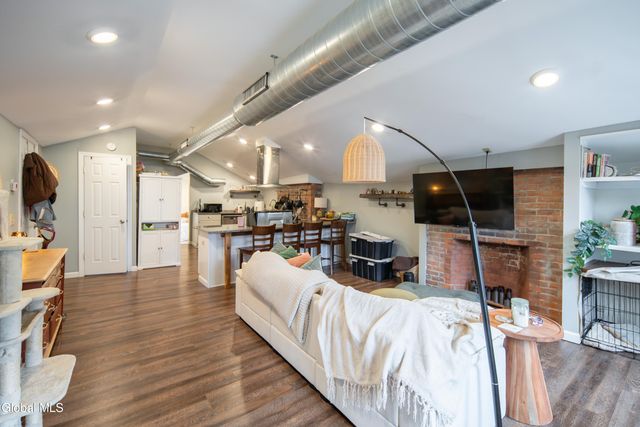 2439 5th Avenue, Troy, NY 12180