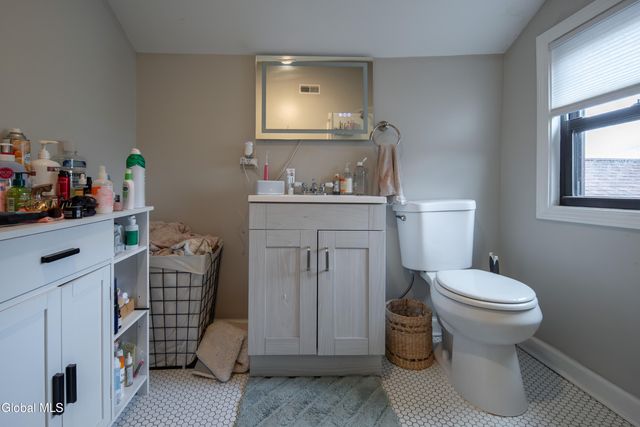 2439 5th Avenue, Troy, NY 12180