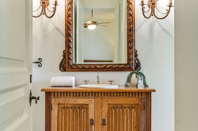 4646 Rockcliff RD, Austin, TX 78746