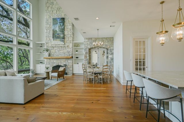 4646 Rockcliff RD, Austin, TX 78746