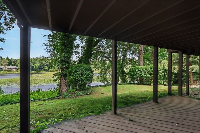 9808 Oak Forest Circle, Kalamazoo, MI 49009