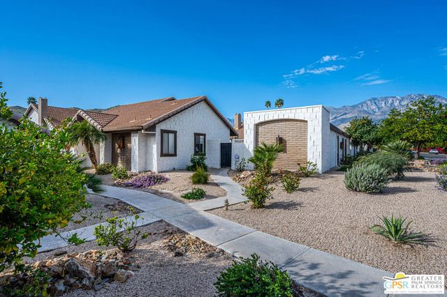 2240 E Miramonte Circle C, Palm Springs, CA 92264