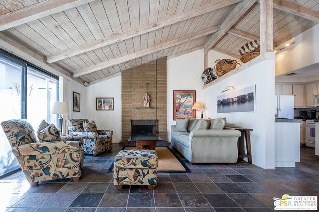 2240 E Miramonte Circle C, Palm Springs, CA 92264