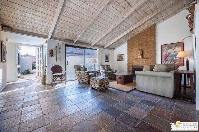 2240 E Miramonte Circle C, Palm Springs, CA 92264