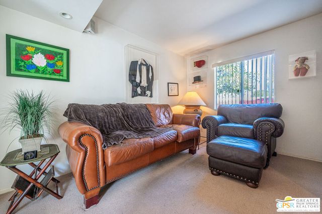 2240 E Miramonte Circle C, Palm Springs, CA 92264