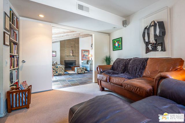 2240 E Miramonte Circle C, Palm Springs, CA 92264