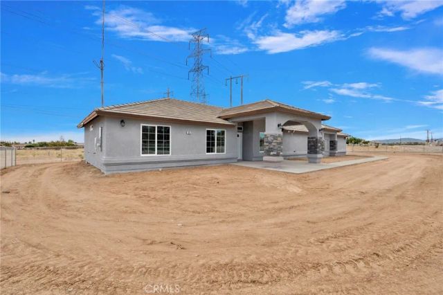 9835 Pyrite Avenue, Hesperia, CA 92345