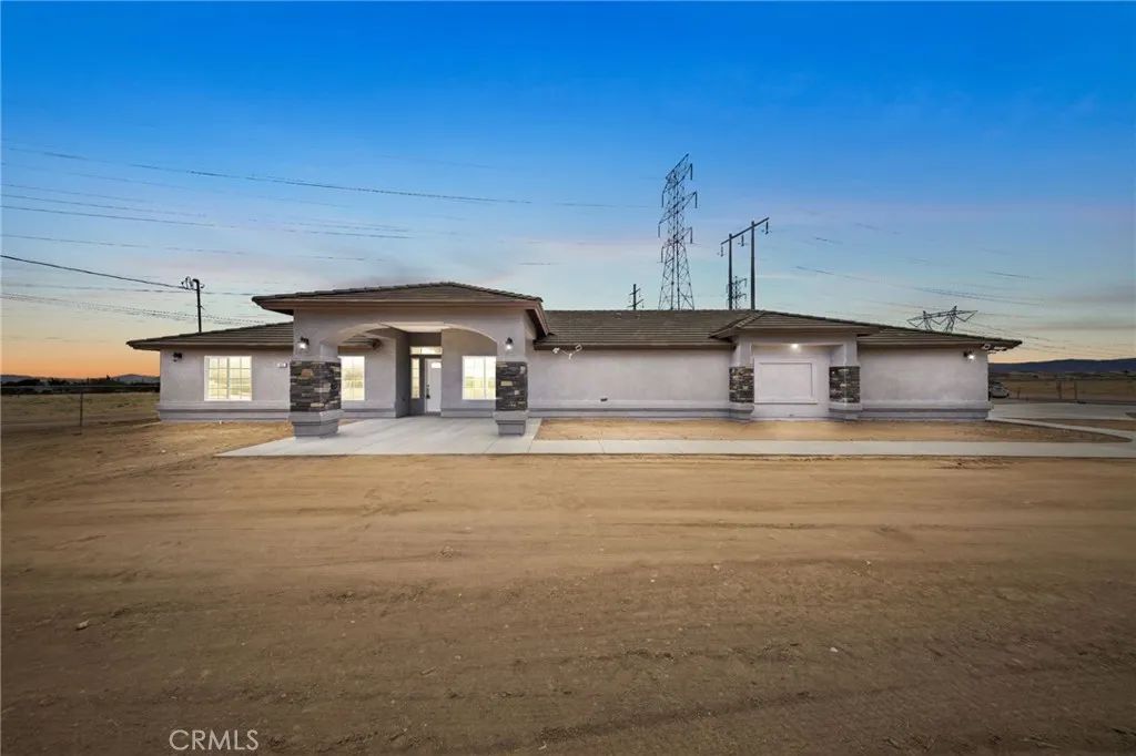 9835 Pyrite Avenue, Hesperia, CA 92345