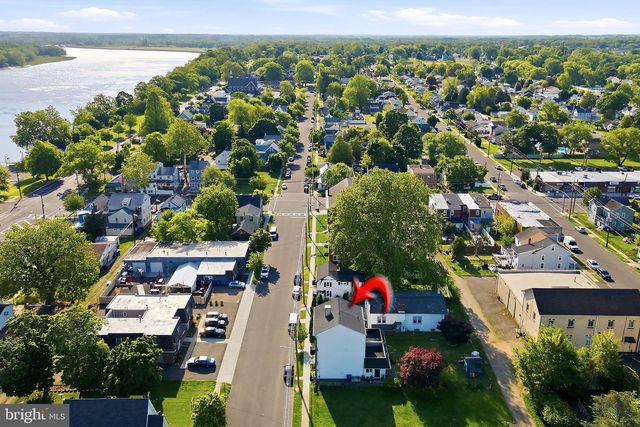 26 W 2ND ST, Florence, NJ 08518