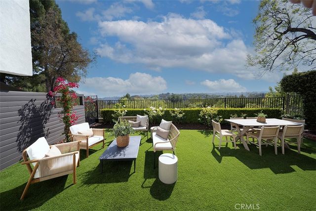 2665 Angelo Drive, Los Angeles, CA 90077