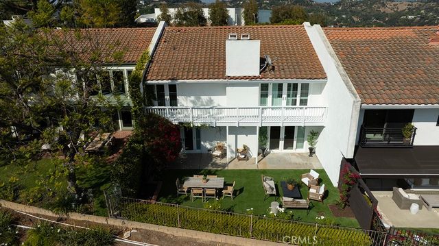 2665 Angelo Drive, Los Angeles, CA 90077