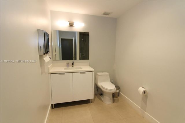 8119 NW 33rd St 8119, Doral, FL 33122