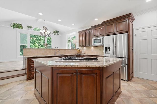 483 Martinique Trace, Canton, GA 30115
