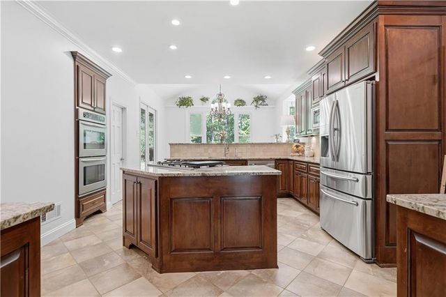 483 Martinique Trace, Canton, GA 30115