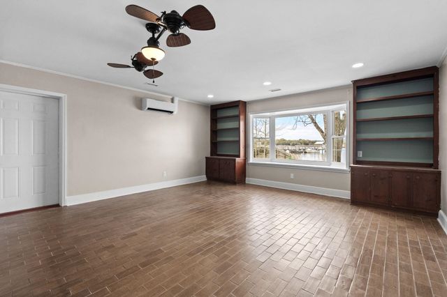 201 River Rd., Georgetown, SC 29440