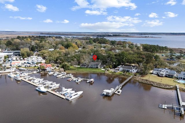 201 River Rd., Georgetown, SC 29440