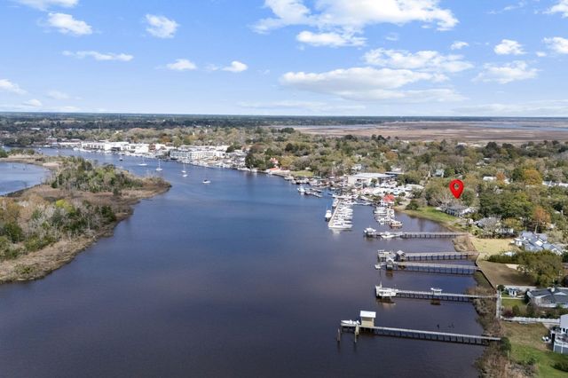 201 River Rd., Georgetown, SC 29440