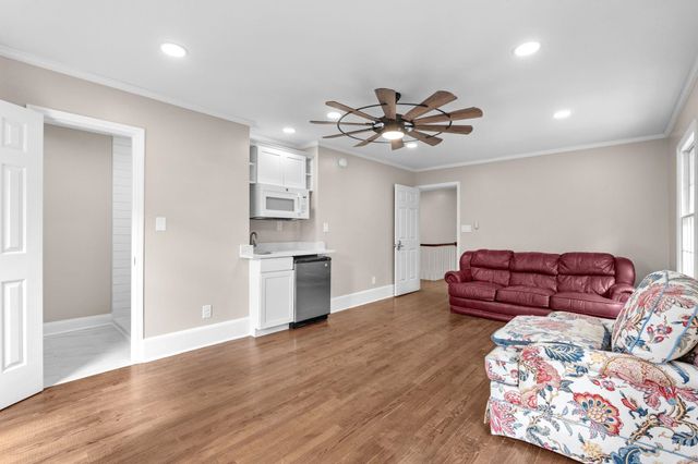 201 River Rd., Georgetown, SC 29440