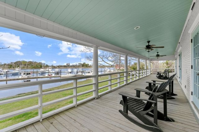 201 River Rd., Georgetown, SC 29440