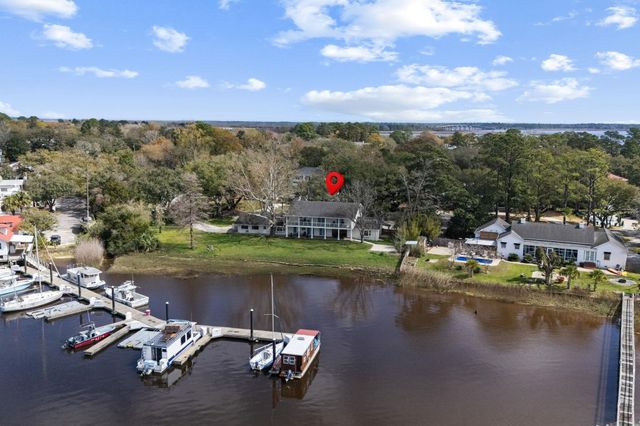 201 River Rd., Georgetown, SC 29440