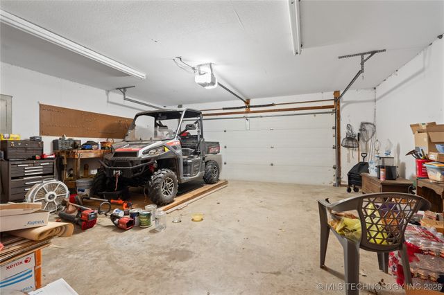 14823 US Hwy 77, Springer, OK 73458