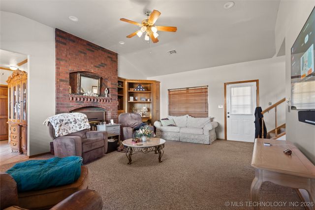 14823 US Hwy 77, Springer, OK 73458