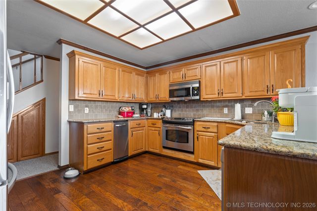 14823 US Hwy 77, Springer, OK 73458