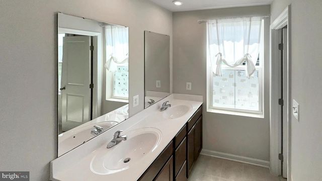 70 STOCKING POND RD, Inwood, WV 25428