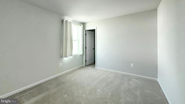 70 STOCKING POND RD, Inwood, WV 25428