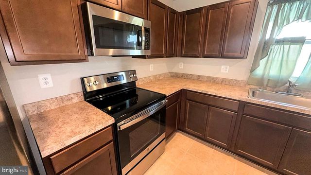70 STOCKING POND RD, Inwood, WV 25428