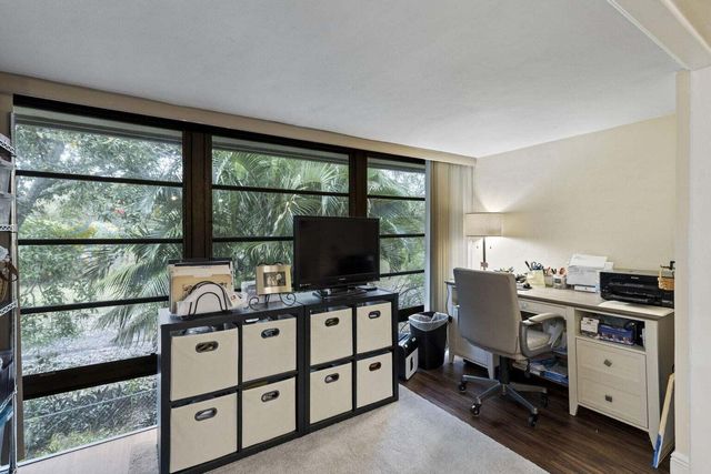 2302 Sunrise Boulevard 206, Fort Pierce, FL 34982