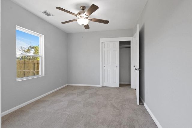 305 S Erwin Street, Brazoria, TX 77422