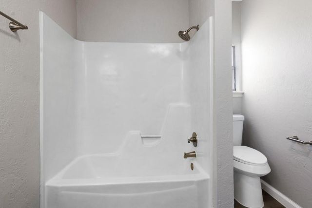 305 S Erwin Street, Brazoria, TX 77422