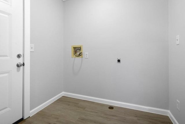 305 S Erwin Street, Brazoria, TX 77422