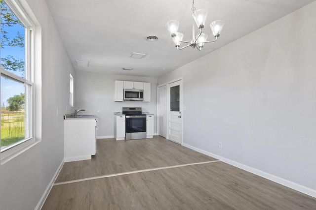 305 S Erwin Street, Brazoria, TX 77422